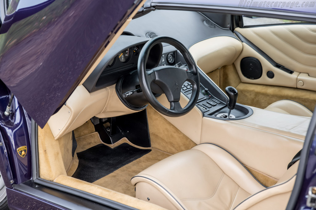 Lamborghini Diablo VT Roadster