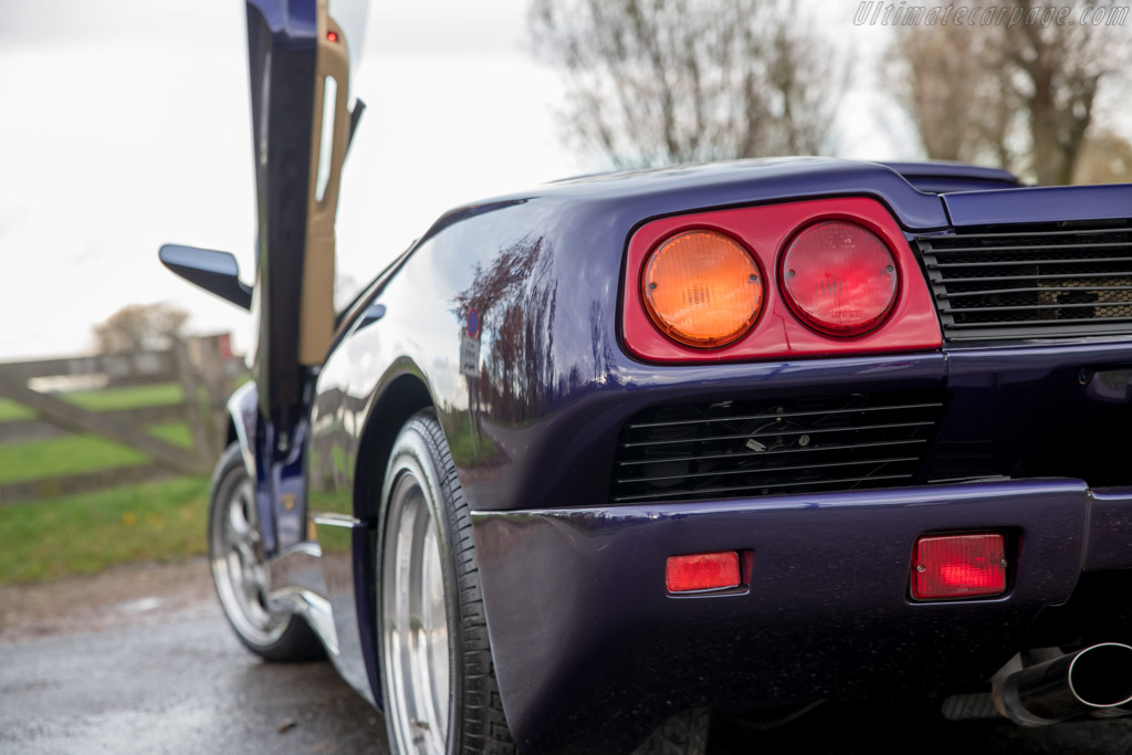 Lamborghini Diablo VT Roadster