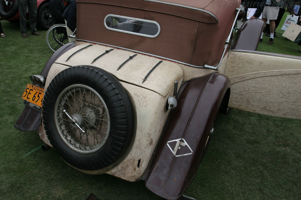 Alfa Romeo 8C 2300 Figoni Cabriolet - Chassis: 2311239  - 2005 Pebble Beach Concours d'Elegance