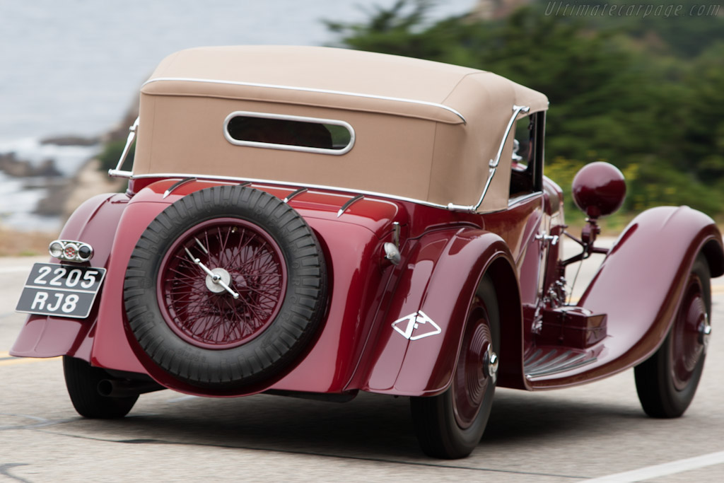 Alfa Romeo 8C 2300 Figoni Cabriolet - Chassis: 2311239  - 2010 Pebble Beach Concours d'Elegance