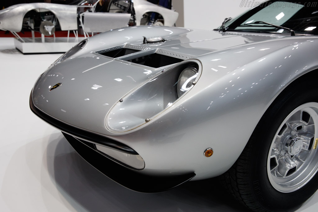 Lamborghini Miura P400 SV/J - Chassis: 4860  - 2020 Retromobile