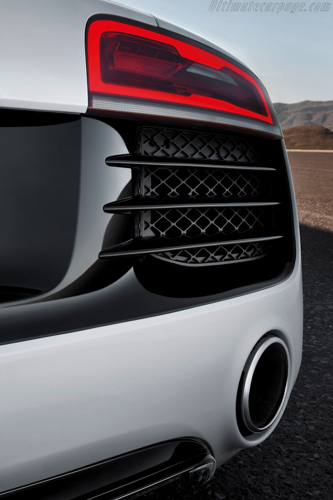 Audi R8 V10