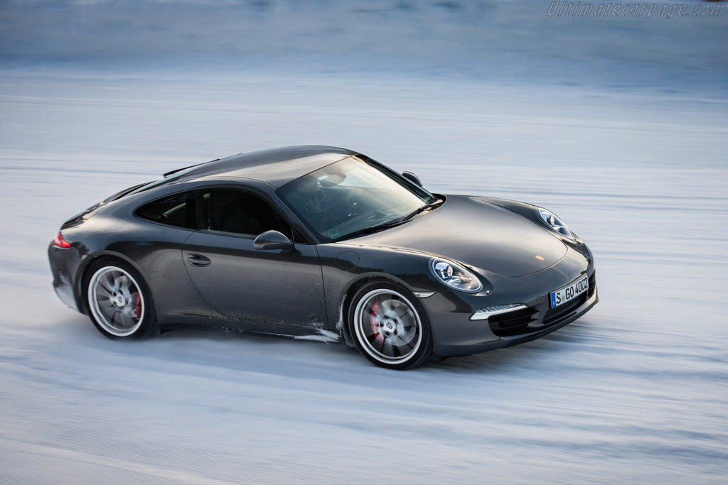 Porsche 911 Carrera 4