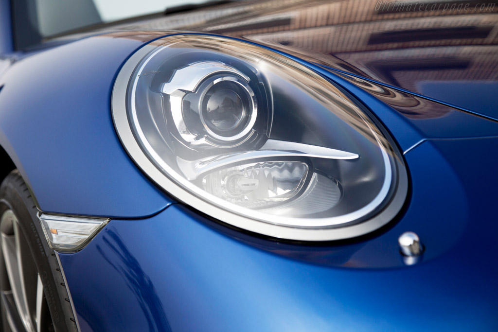 Porsche 911 Carrera 4S Cabriolet