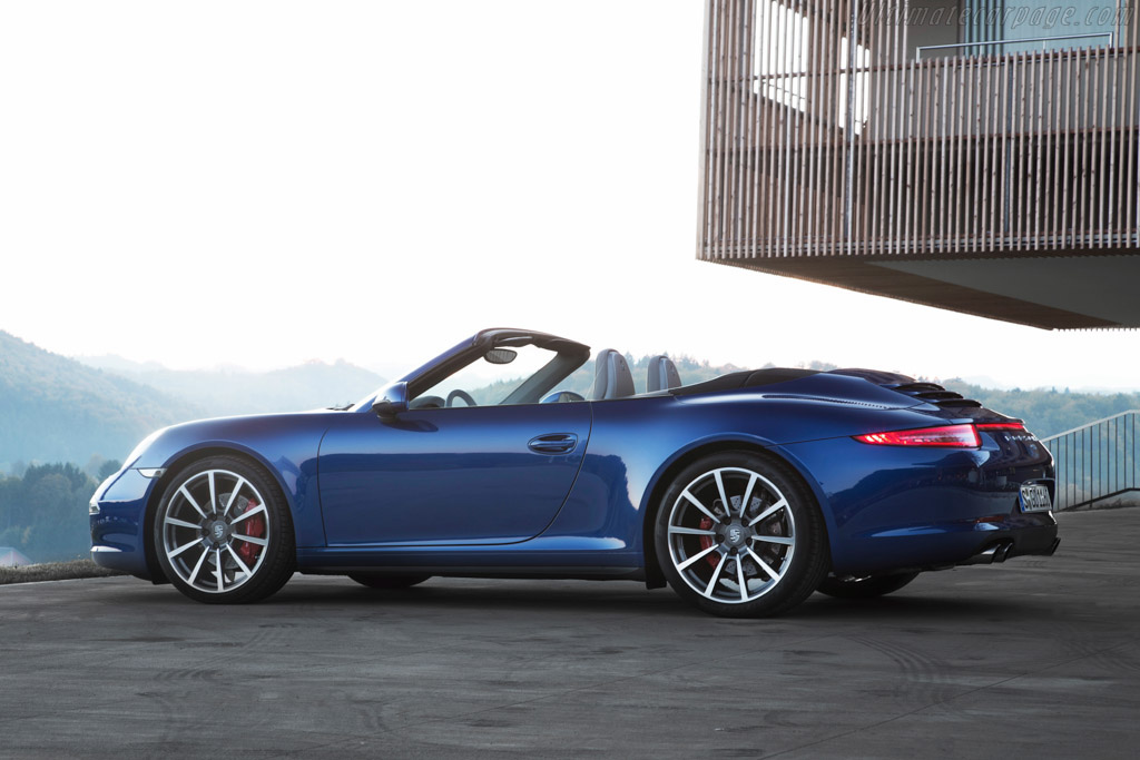 Porsche 911 Carrera 4S Cabriolet