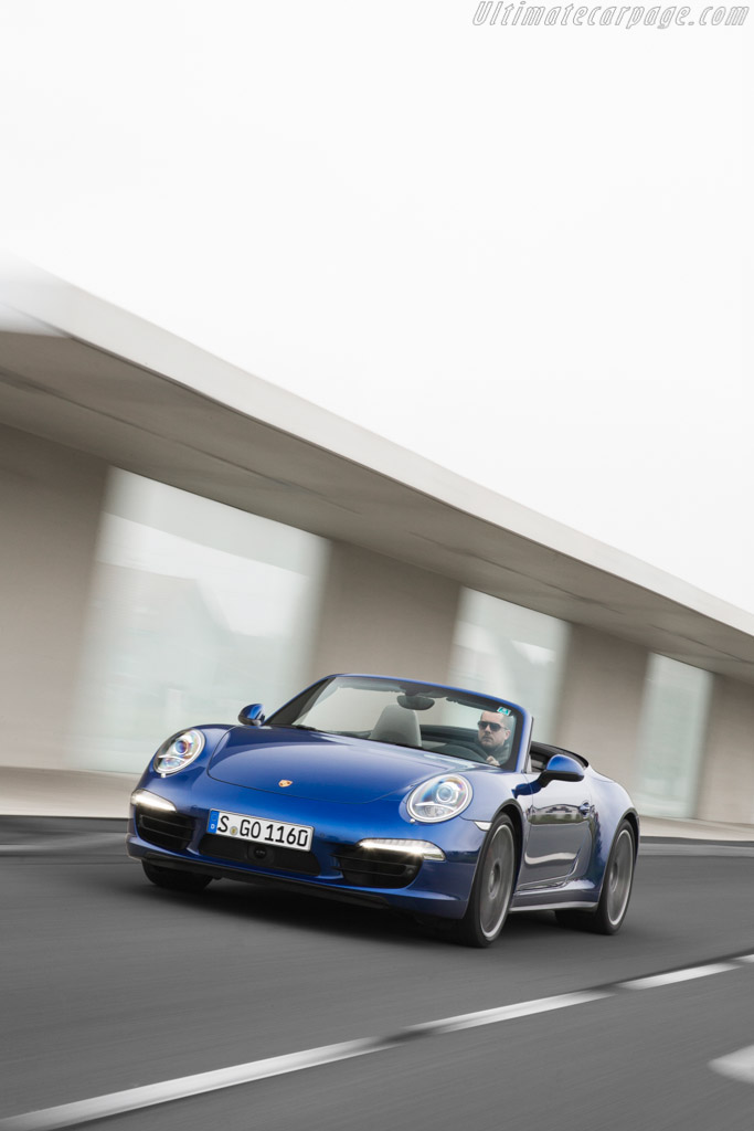 Porsche 911 Carrera 4S Cabriolet