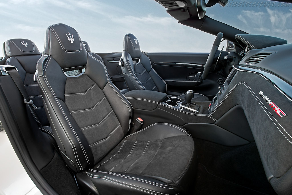 Maserati GranCabrio MC