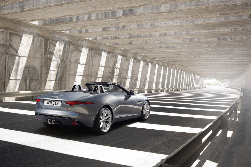 Jaguar F-Type S