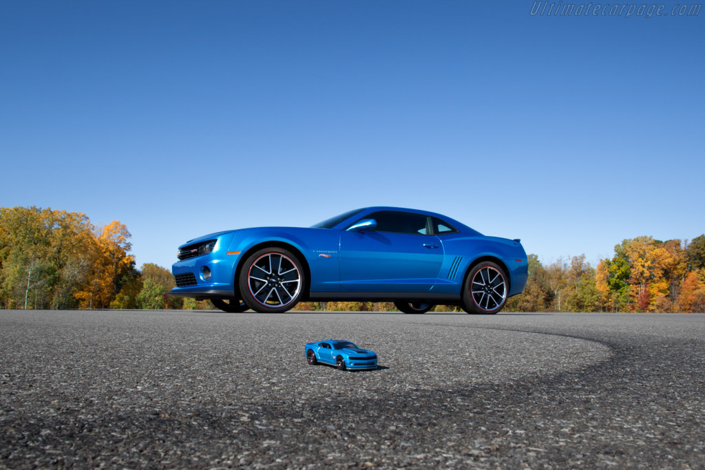 Chevrolet Camaro Hot Wheels Edition