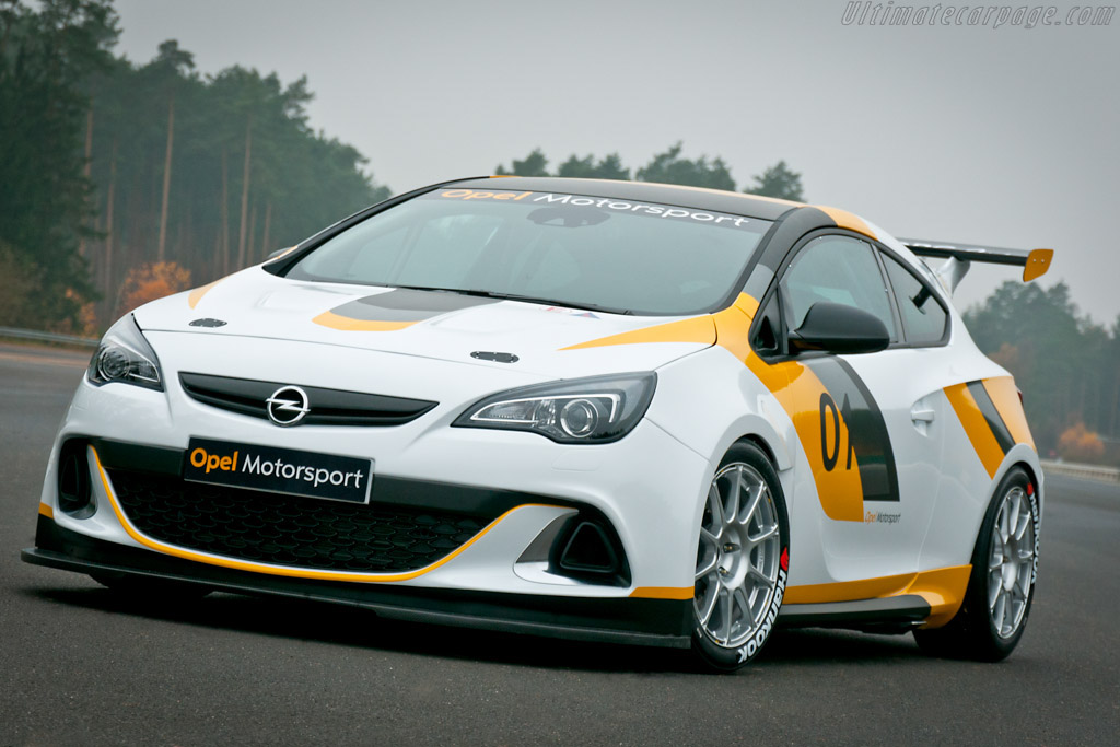 Opel Astra OPC Cup