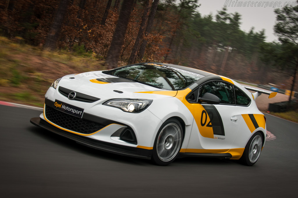 Opel Astra OPC Cup