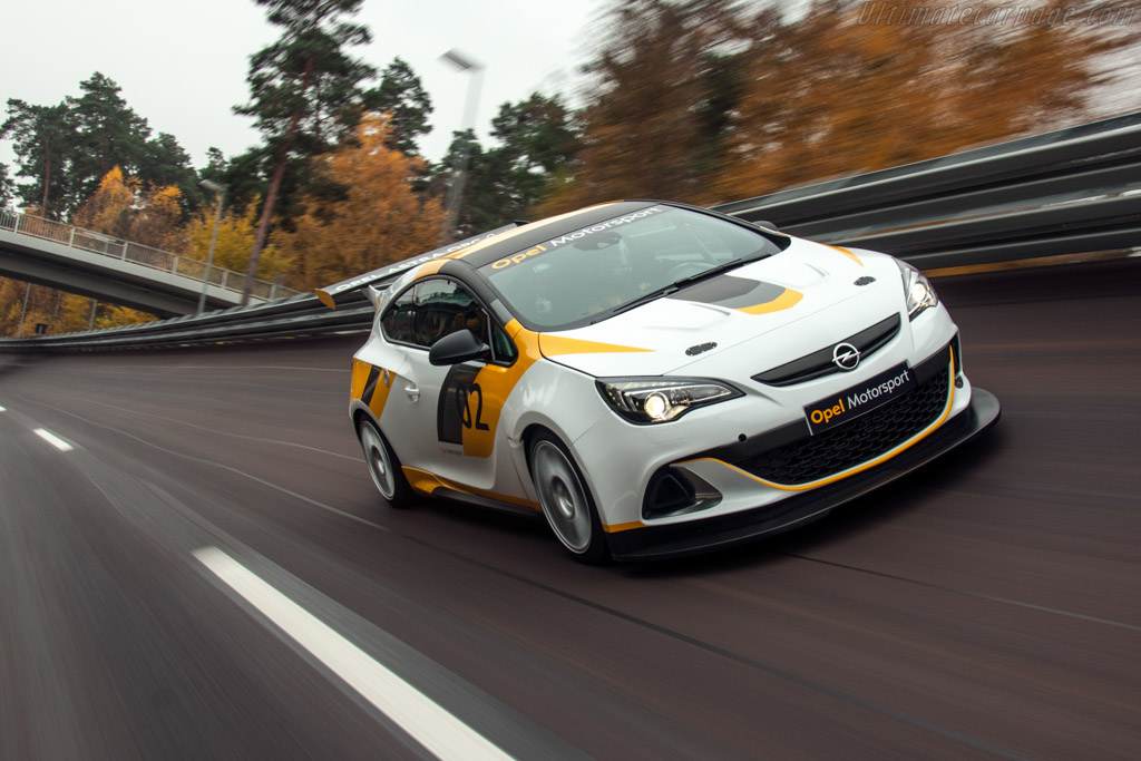 Opel Astra OPC Cup