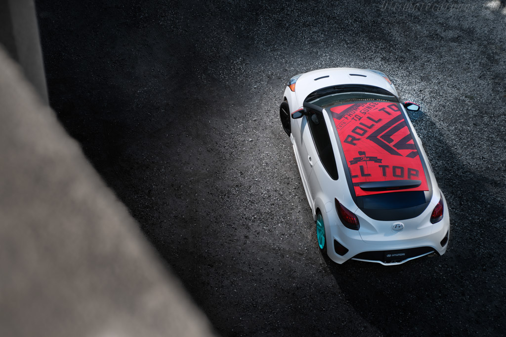Hyundai Veloster C3 Roll Top Concept