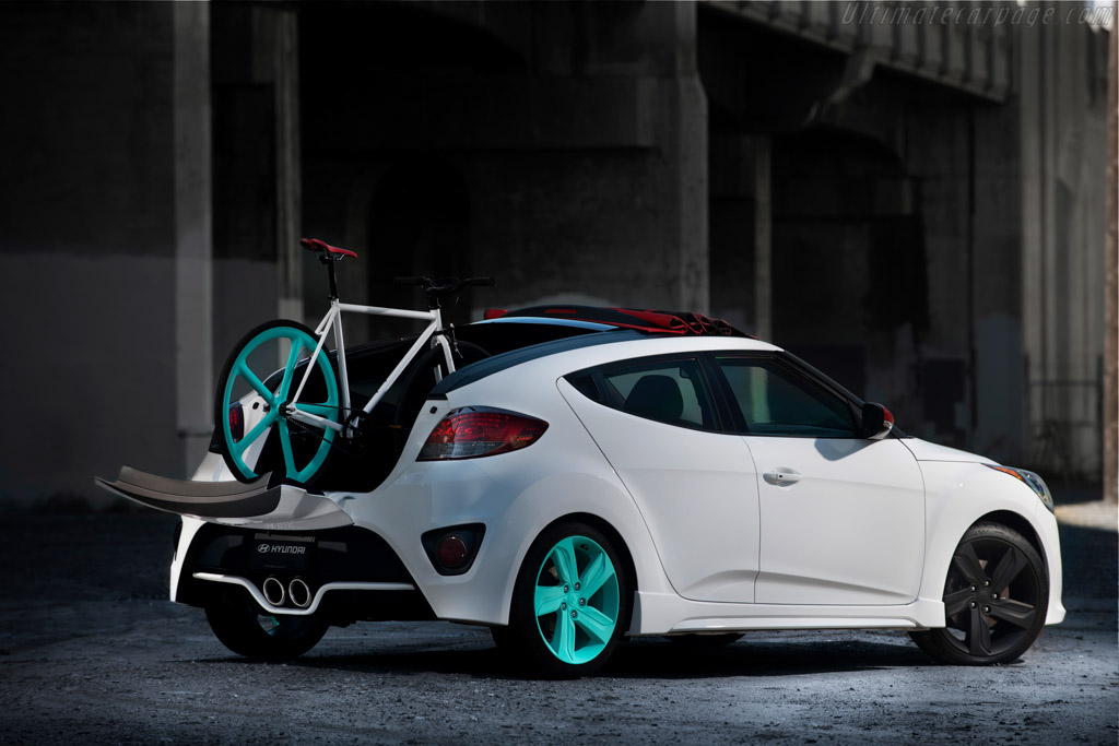 Hyundai Veloster C3 Roll Top Concept