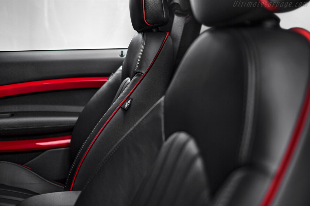 MINI John Cooper Works Paceman