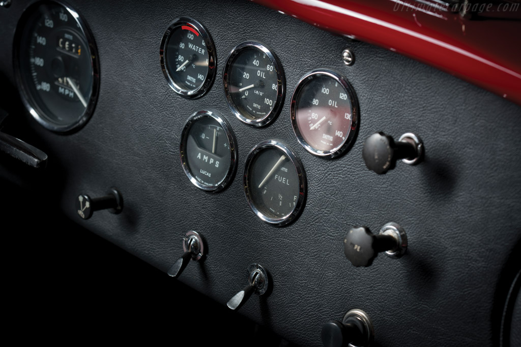 AC Shelby Cobra 427