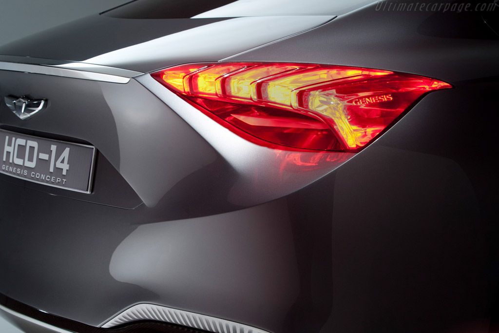 Hyundai HCD-14 Genesis Concept