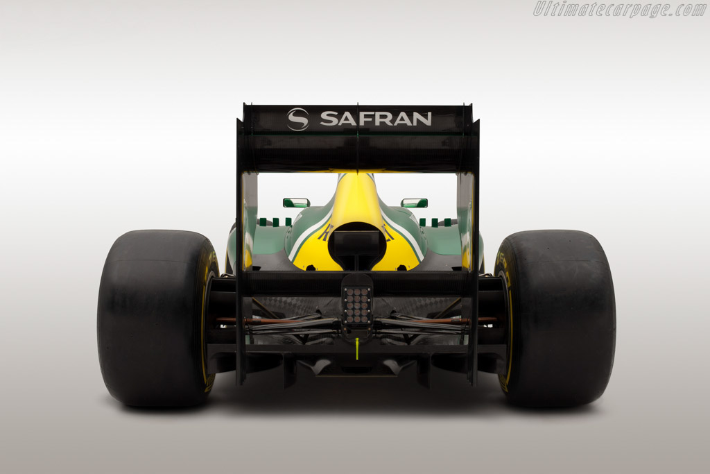 Caterham CT03 Renault