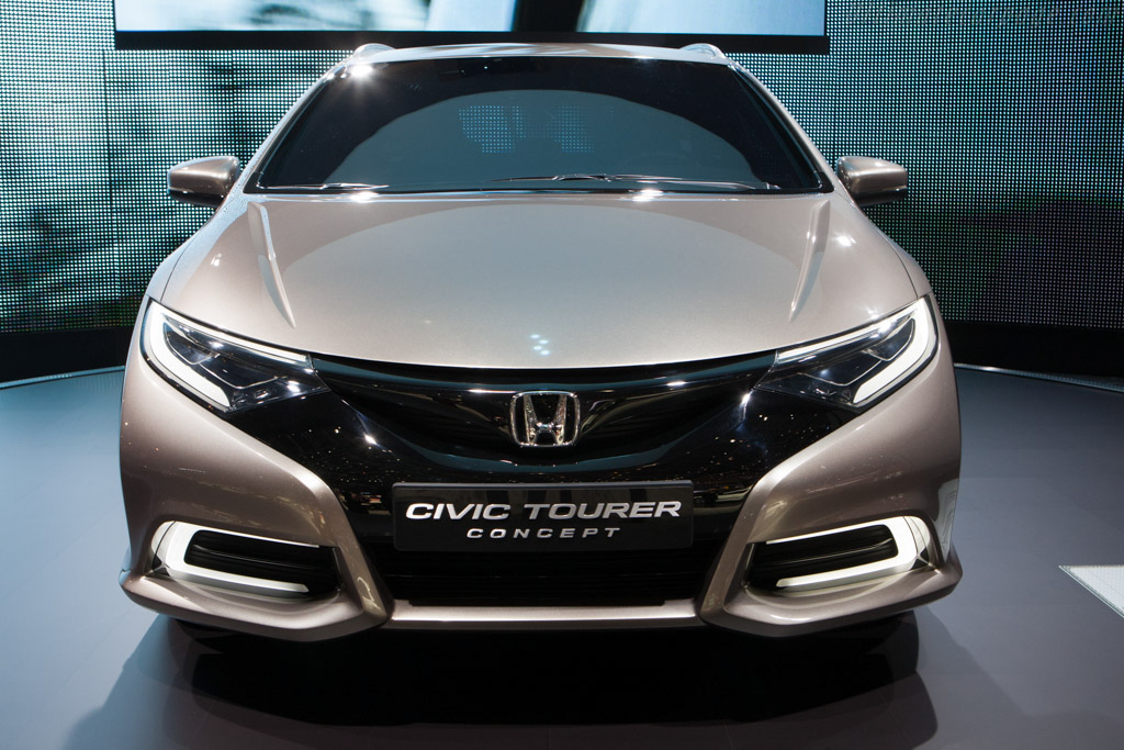 Honda Civic Tourer Concept   - 2013 Geneva International Motor Show