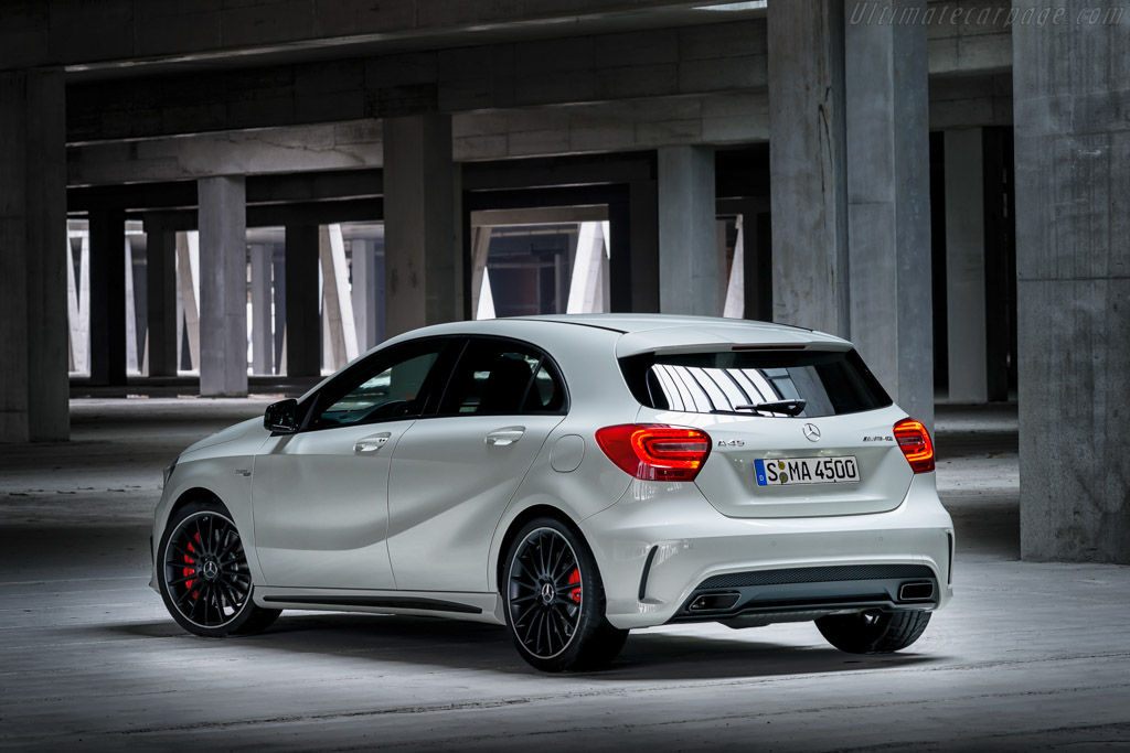 Mercedes-Benz A 45 AMG