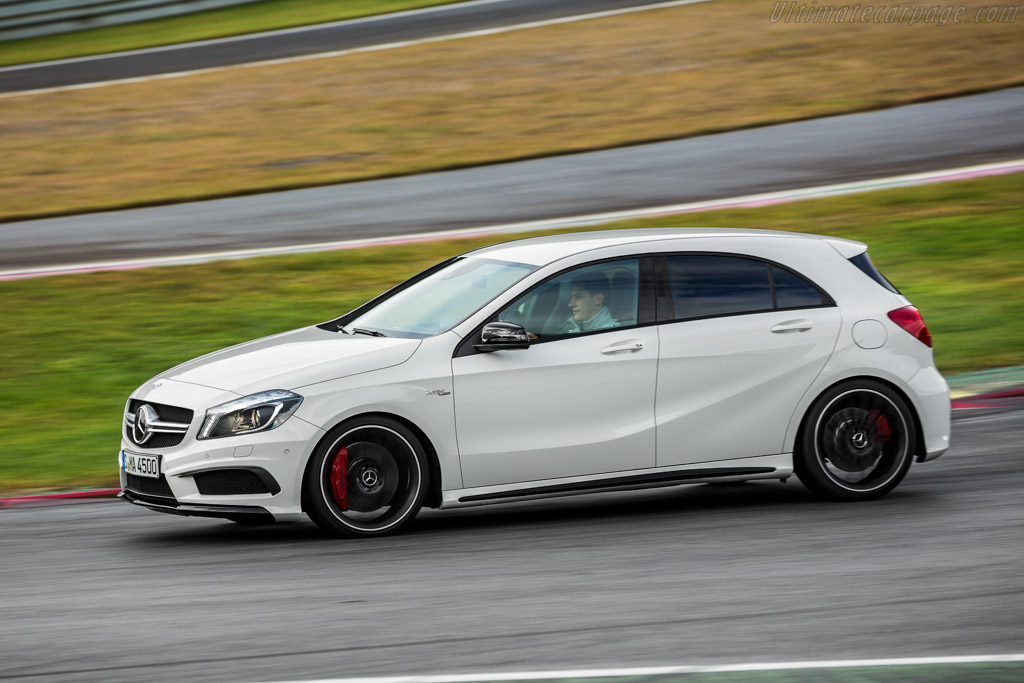 Mercedes-Benz A 45 AMG