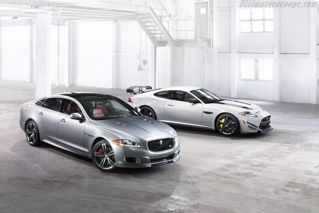 Jaguar XJR