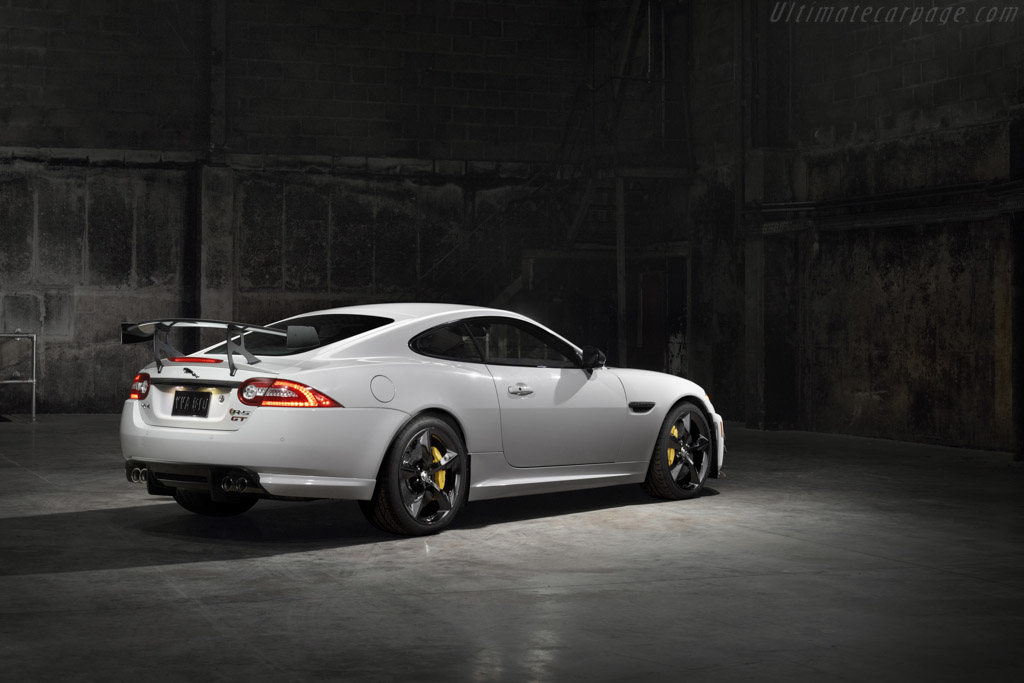 Jaguar XKR-S GT
