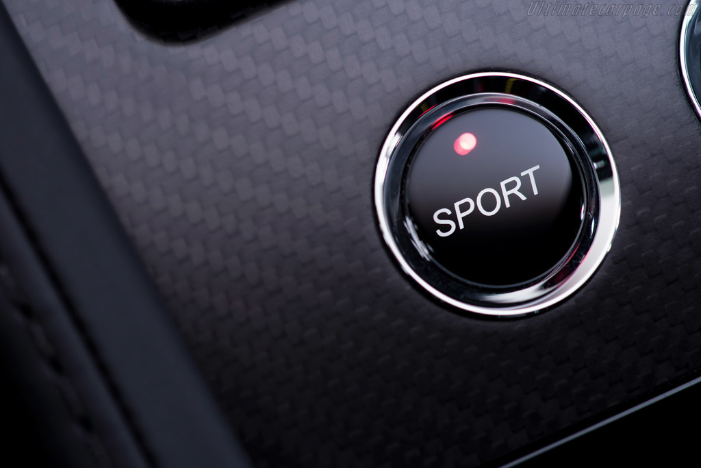 Aston Martin V12 Vantage S