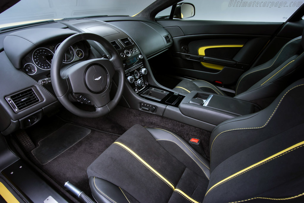 Aston Martin V12 Vantage S
