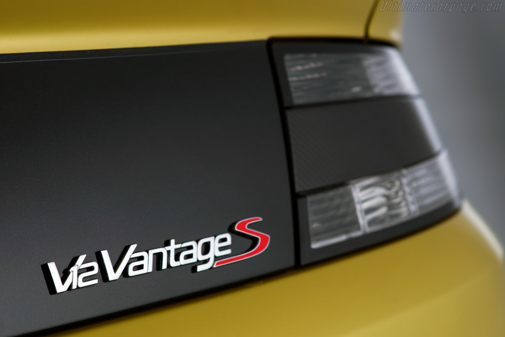 Aston Martin V12 Vantage S