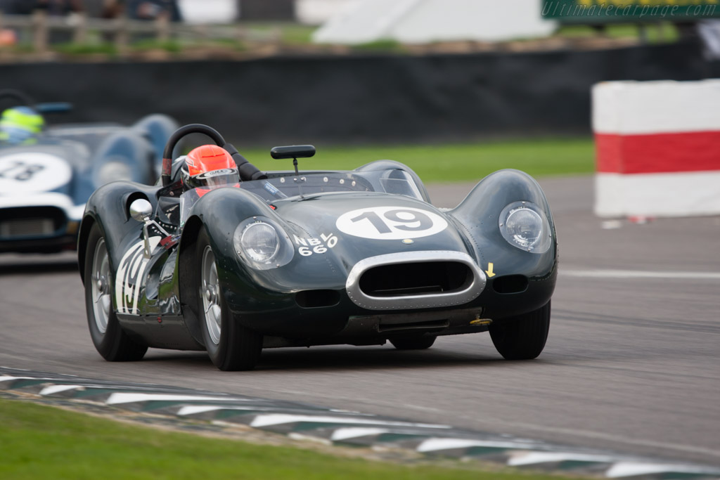 Lister Knobbly Jaguar - Chassis: BHL 103  - 2010 Goodwood Revival