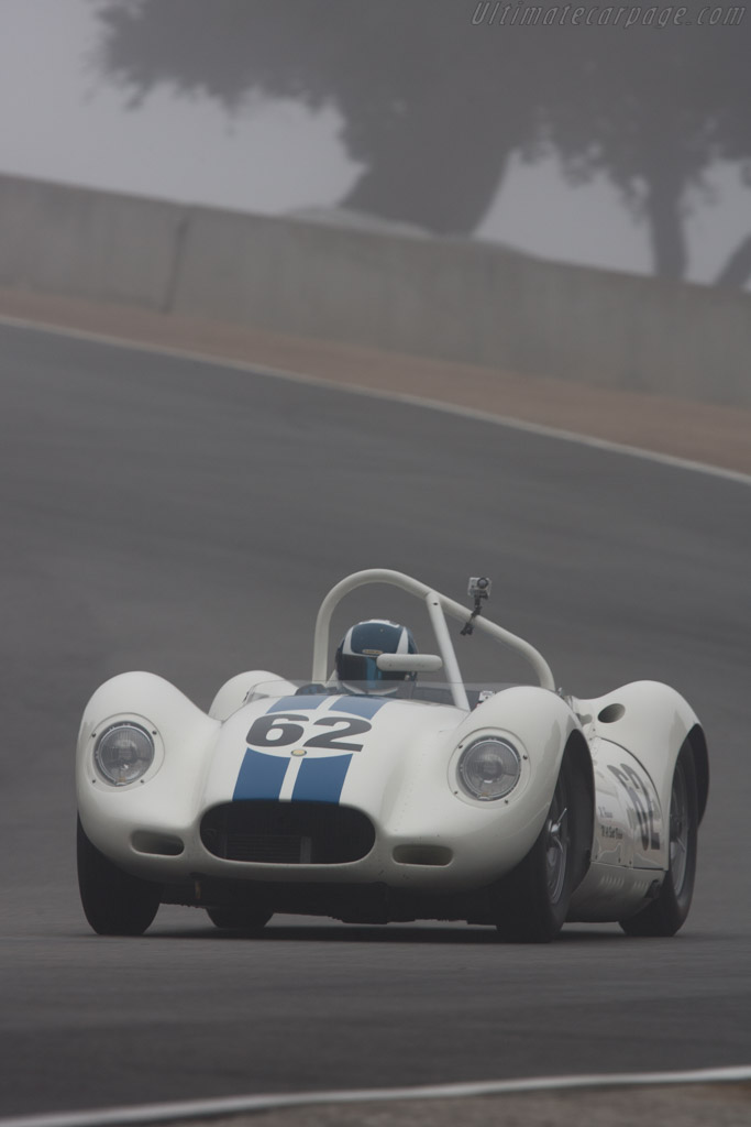 Lister Knobbly Jaguar - Chassis: BHL 102  - 2010 Monterey Motorsports Reunion