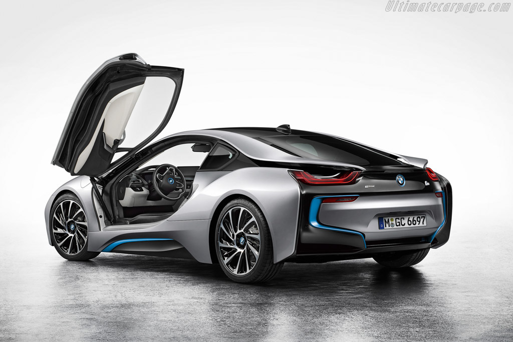 BMW i8