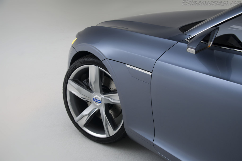 Volvo Concept Coupé