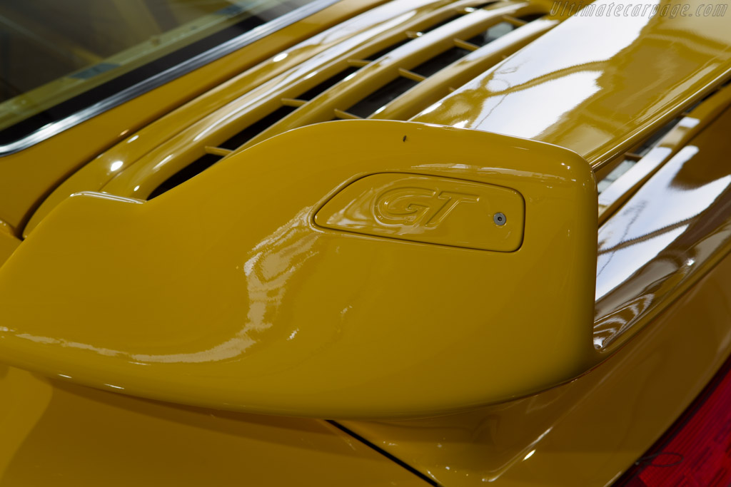 Porsche 911 GT2 R - Chassis: WP0ZZZ99ZTS393099  - 2013 Monterey Auctions
