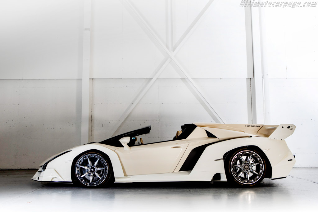 Lamborghini Veneno Roadster
