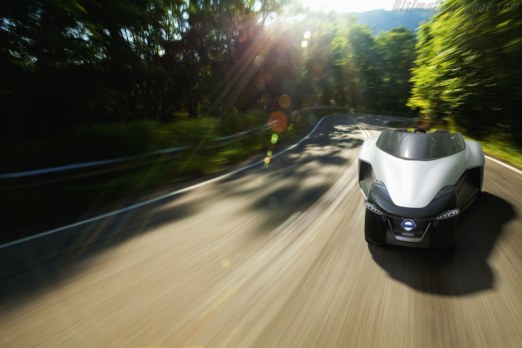 Nissan Bladeglider Concept
