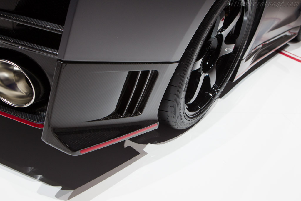 Nissan GT-R Nismo   - 2014 Geneva International Motor Show