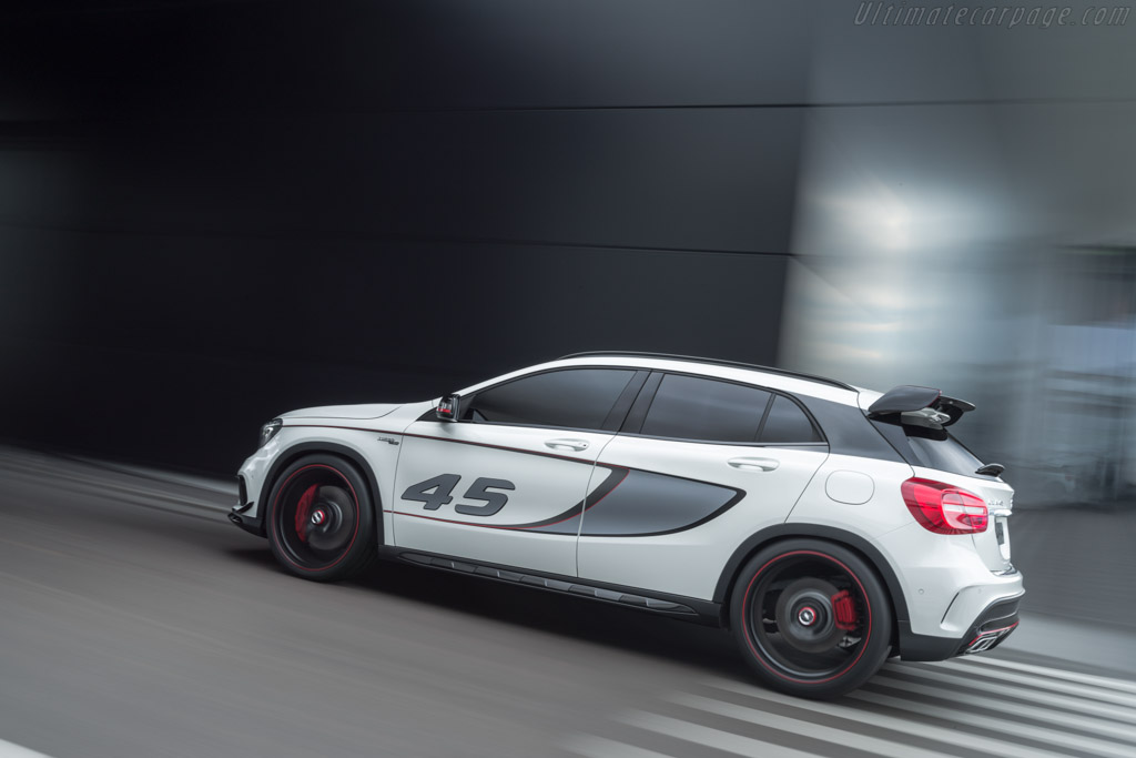 Mercedes-Benz Concept GLA 45 AMG