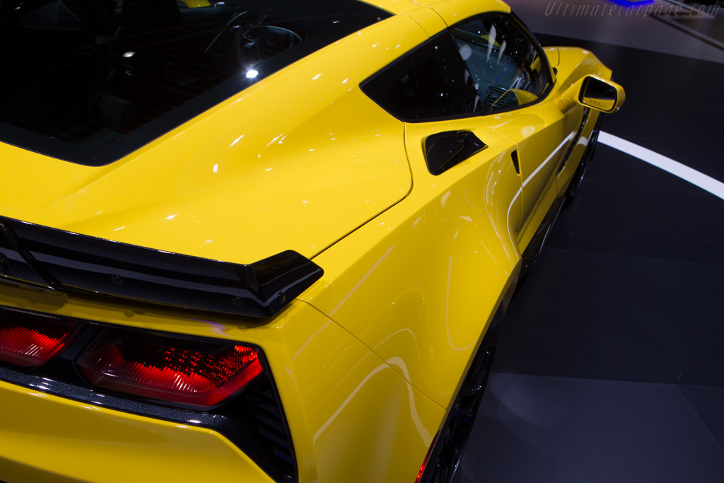 Chevrolet Corvette Z06   - 2014 Geneva International Motor Show