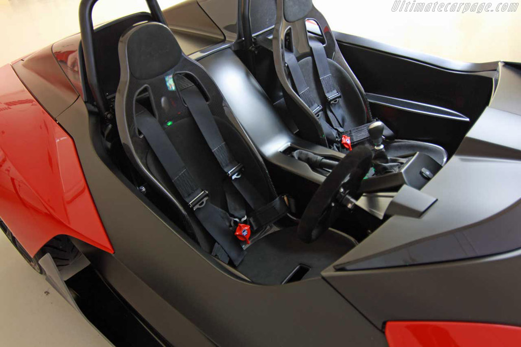 Zenos E10