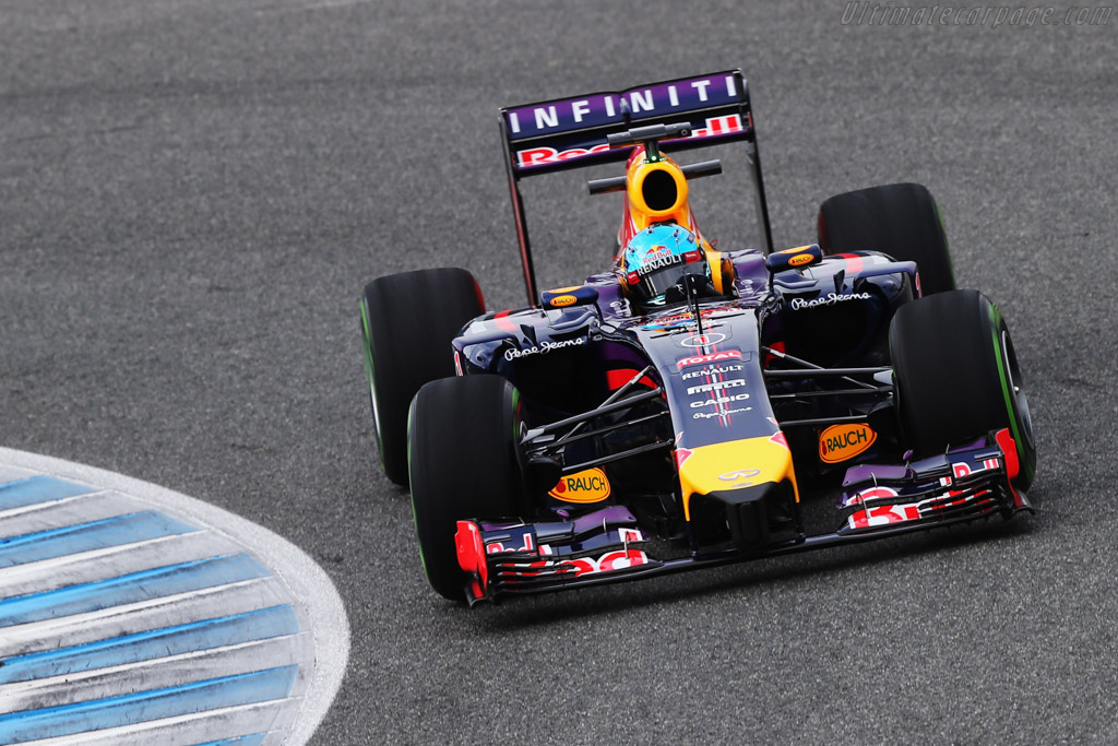 Red Bull Racing RB10 Renault