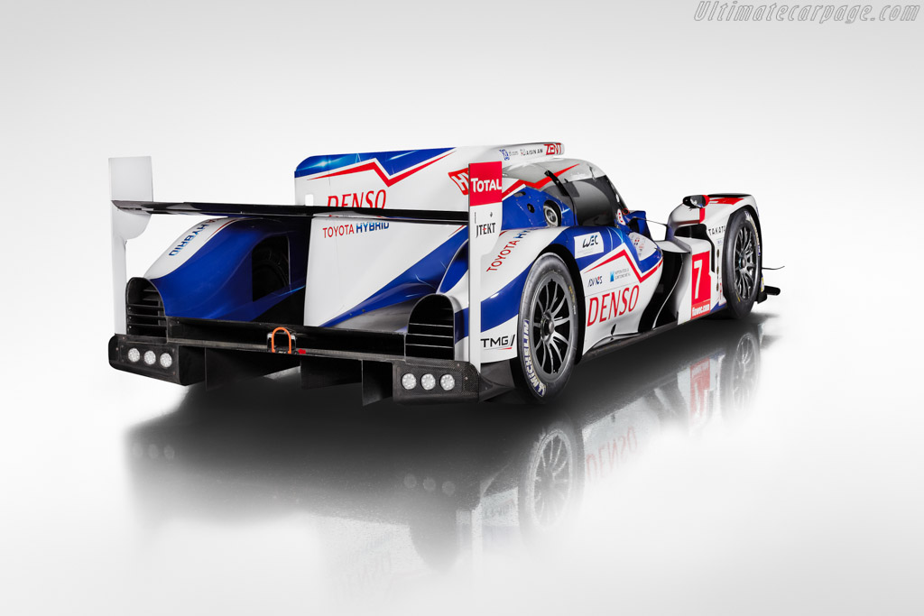 Toyota TS040 Hybrid