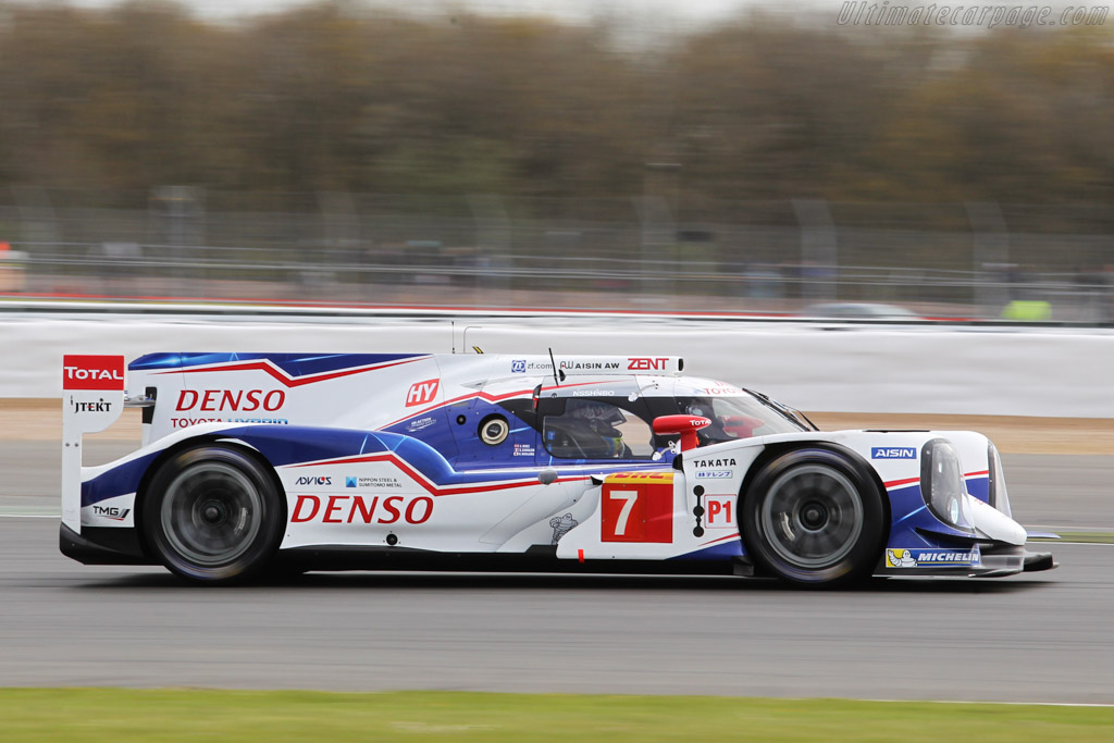 Toyota TS040 Hybrid