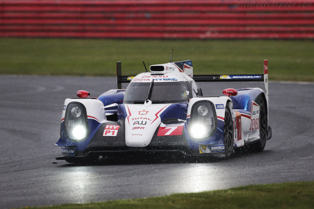 Toyota TS040 Hybrid