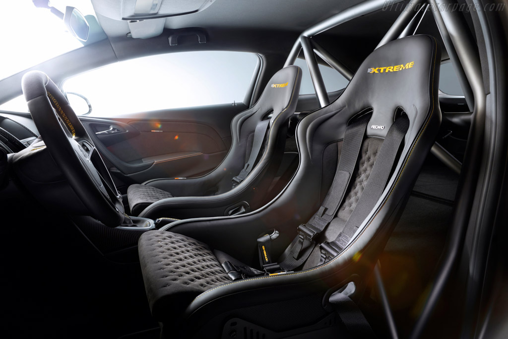 Vauxhall Astra VXR Extreme