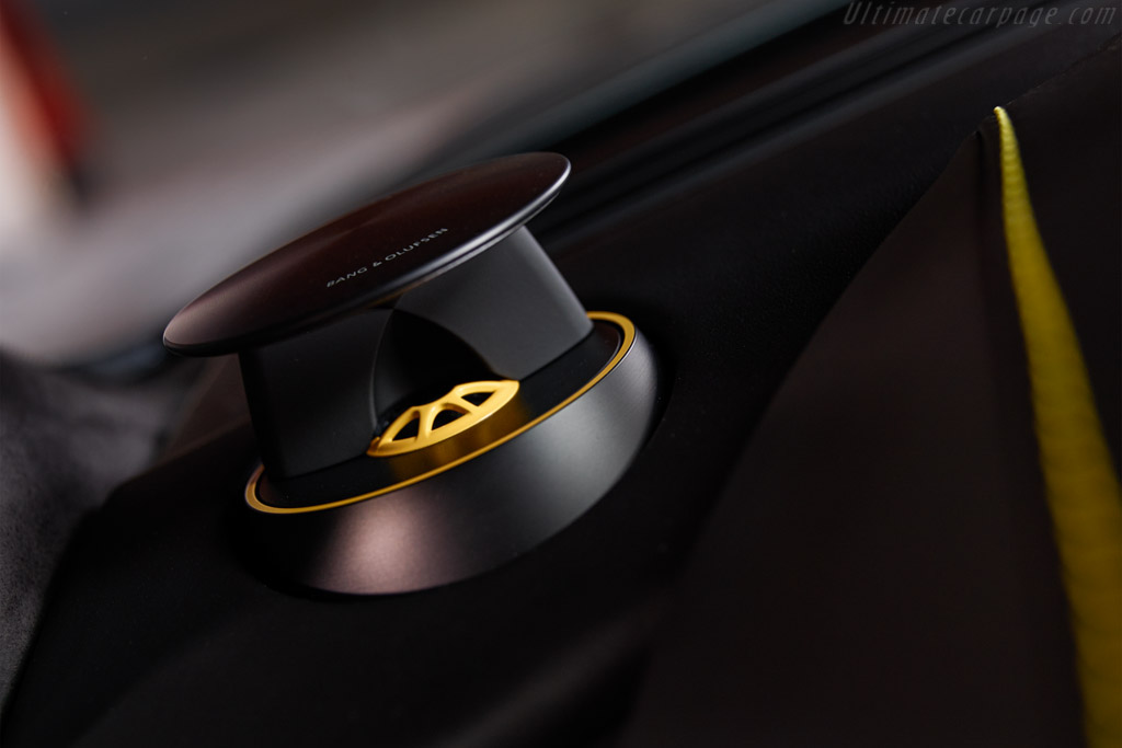 Aston Martin V8 Vantage N430