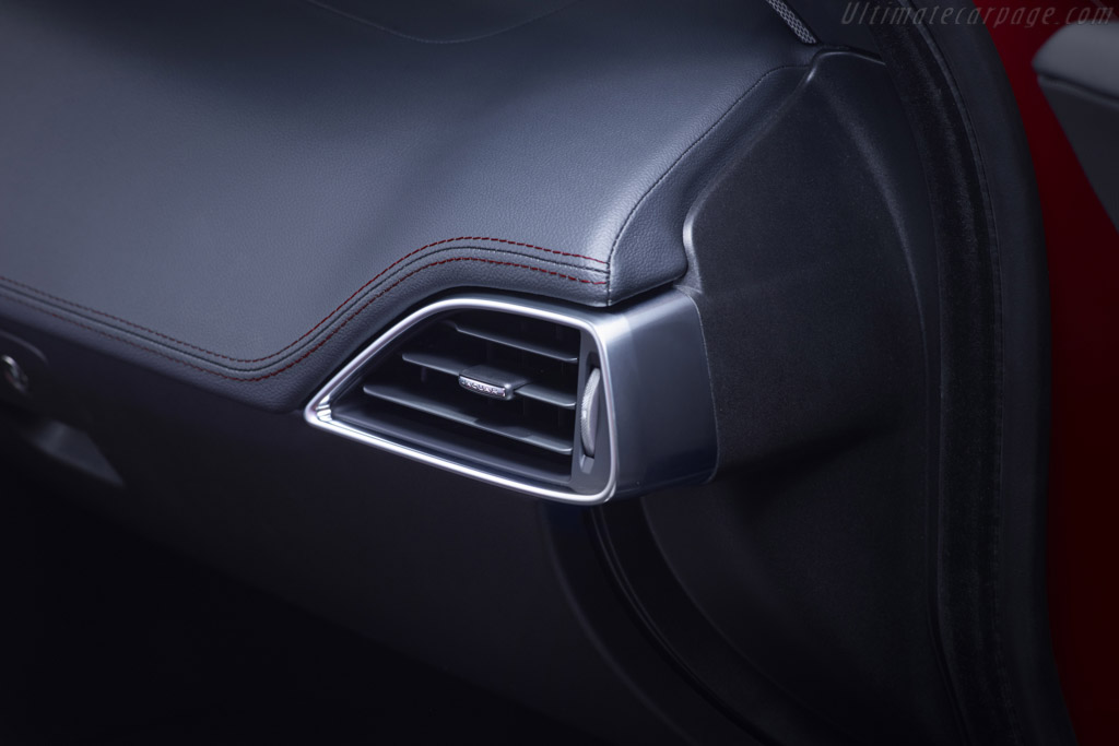 Jaguar XE S