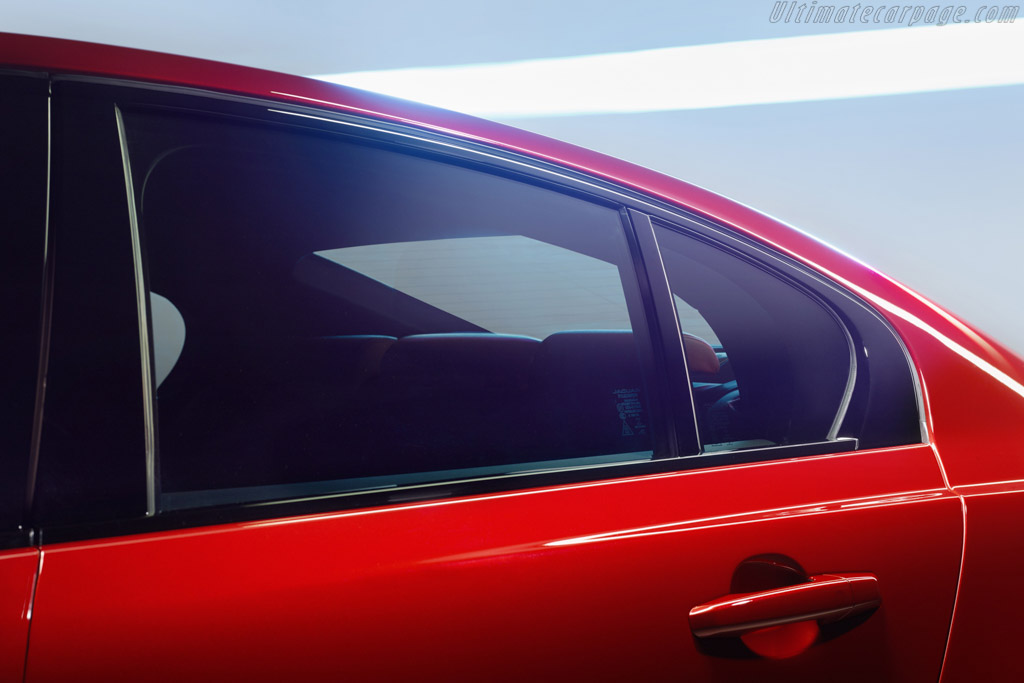 Jaguar XE S