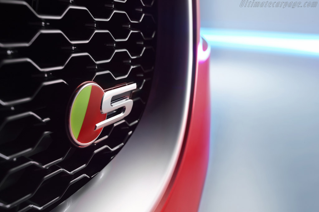 Jaguar XE S